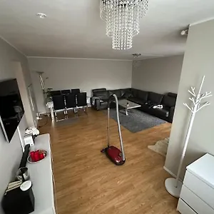 Apartment En I Et Avslappende Omradet Naer Alna. Oslo