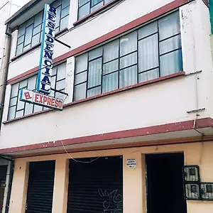 فندق Residencial El Expreso *