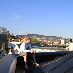Flott Med 4 Soverom Sentralt I Lägenhet *