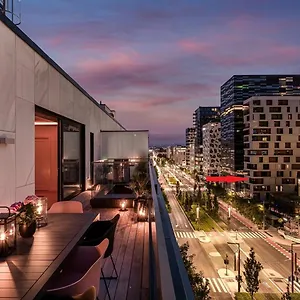 Apartment Spacious Modern 3br At Barcode
